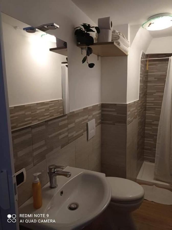 L' Altra Casa Apartment Bari Exterior photo